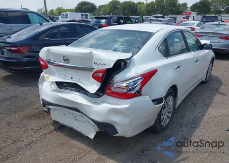 2016 Nissan Altima 2.5/2.5 S/2.5 Sl/2.5 Sr/2.5 Sv z USA, uszkodzony, nr VIN 1N4AL3AP7GN366548